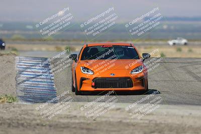 media/Sep-14-2025-Speed Ventures (Sun) [[b2951cd086]]/Orange/Session 2 (Grapevine)/
